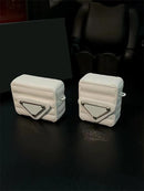 Case Couro Triangule Exclusive Luxurious para Airpods